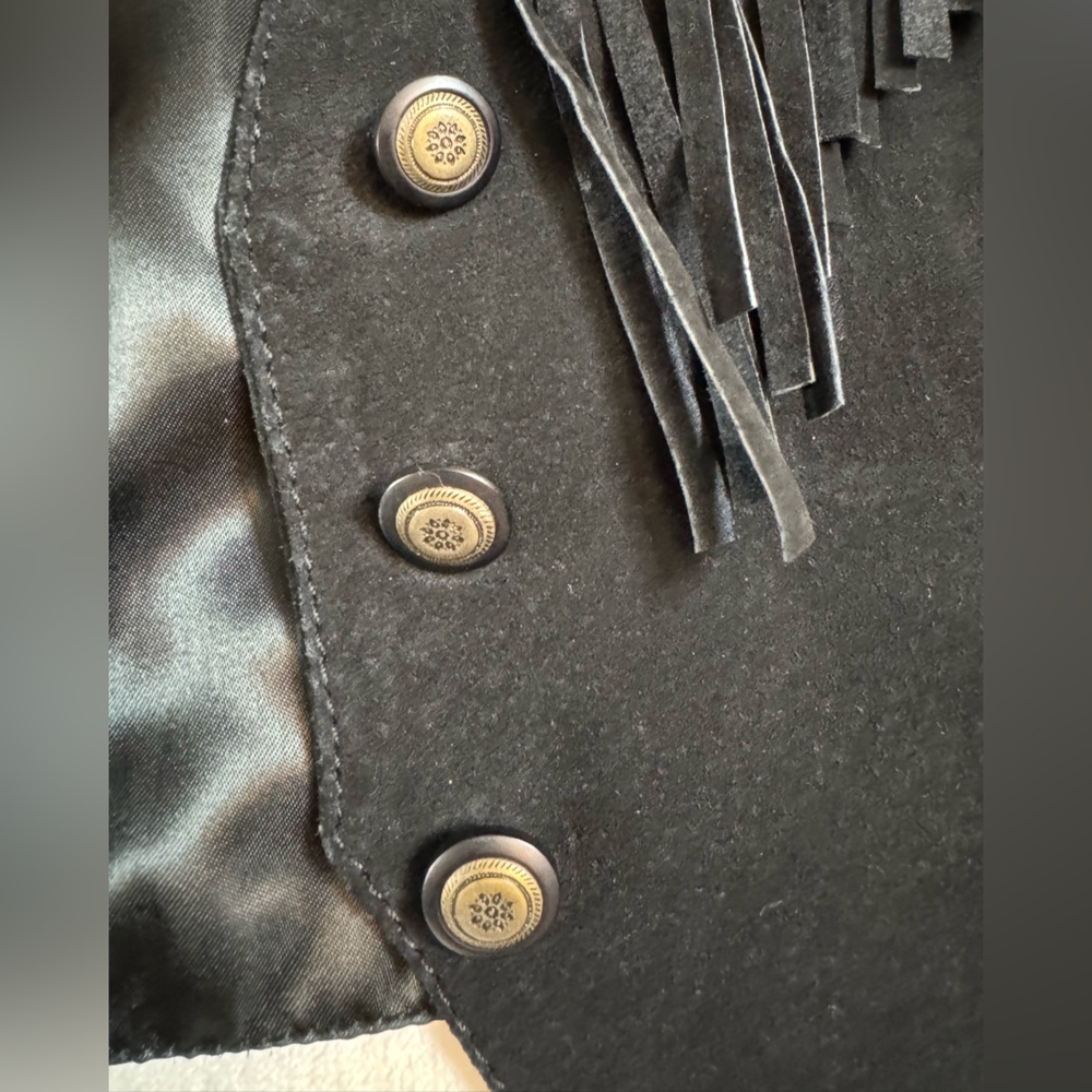 Black Fringe Women's Vest - Picture 6 of 7
